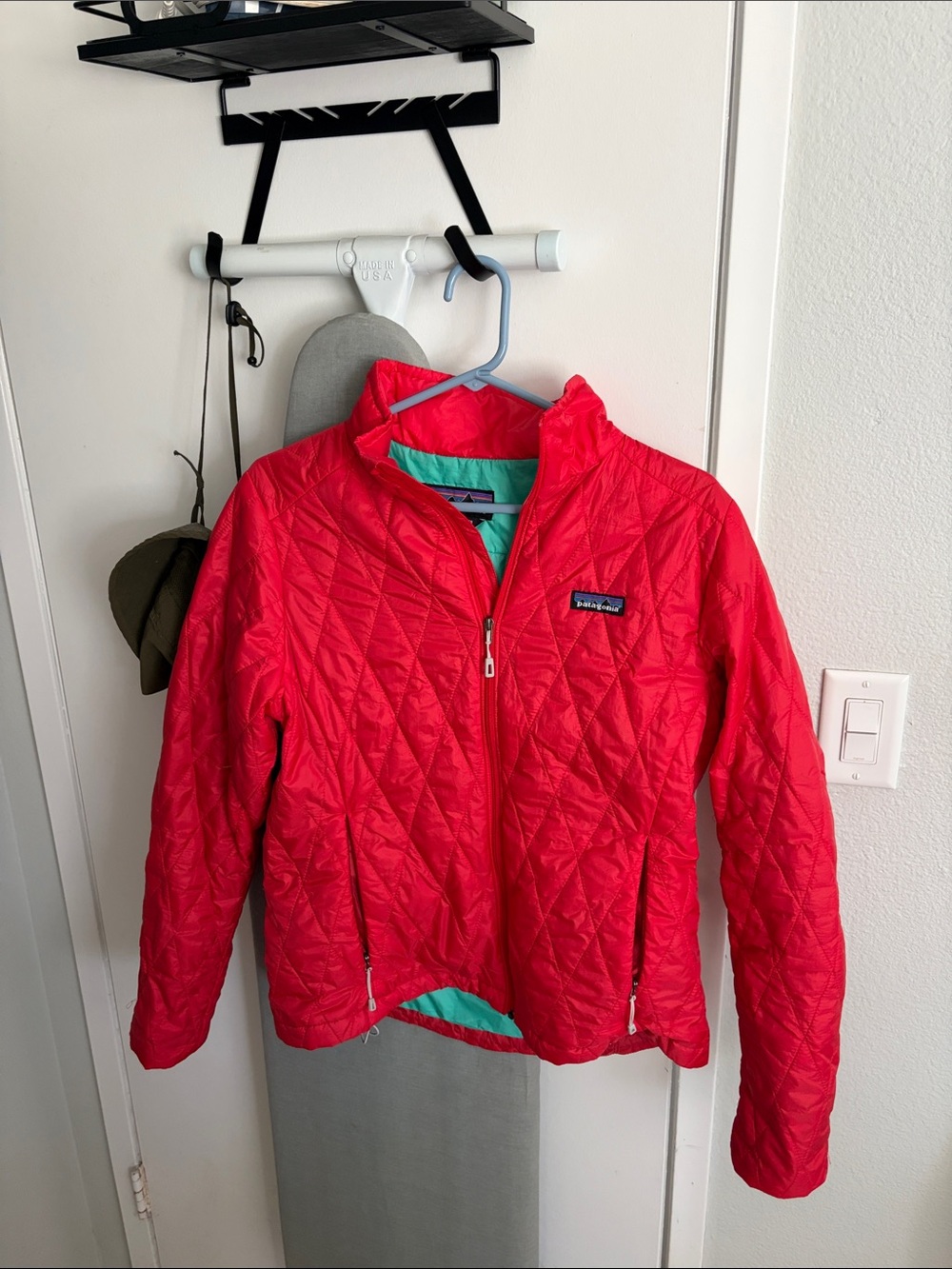 Women’s Hot Pink Patagonia Puffer